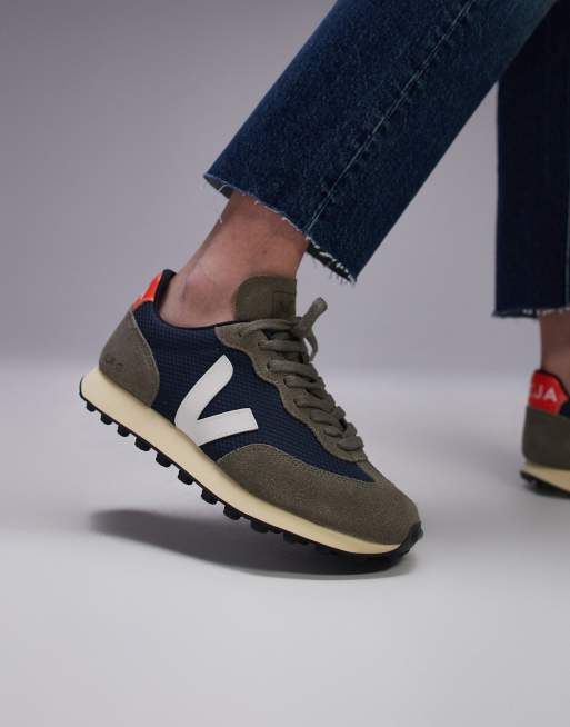 VEJA - Rio Branco - Marineblå og grå ruskindssneakers i alveomesh