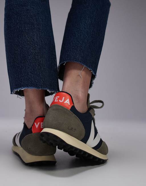 Veja holiday trainers sales