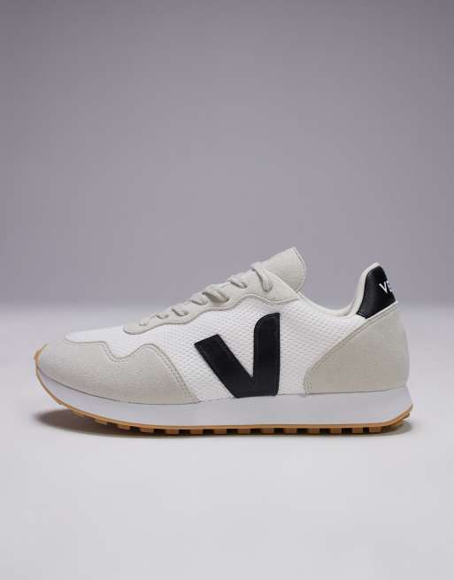 VEJA SDU rec trainer in white black natural alveomesh