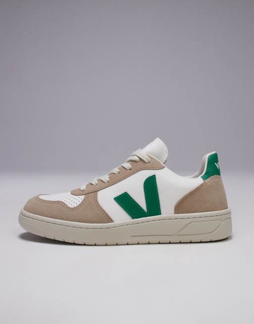 VEJA – V-10 – Sneaker aus chromfreiem Leder in Smaragd-Grün, Extraweiß und Sahara-Beige, 2 von 5