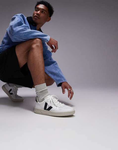 VEJA V-10 trainer in extra white black leather - view 1