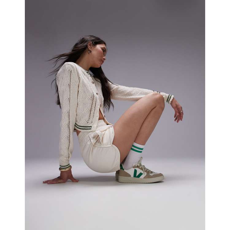 VEJA V-10 trainer in extra white emeraude sahara chromefree