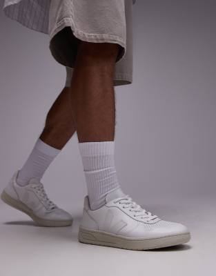  V-10 trainer in extra white leather
