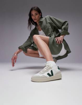 VEJA - V-90 - Sneaker in Weiß/Grün