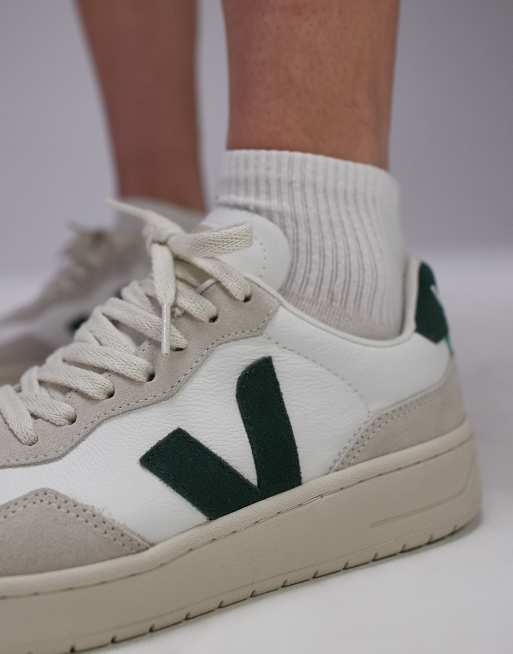 VEJA – V-90 – Sneaker in Weiß/Grün, 4 von 5