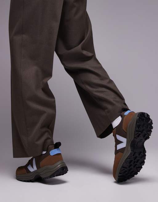 VEJA Venturi II sneakers in brown | ASOS