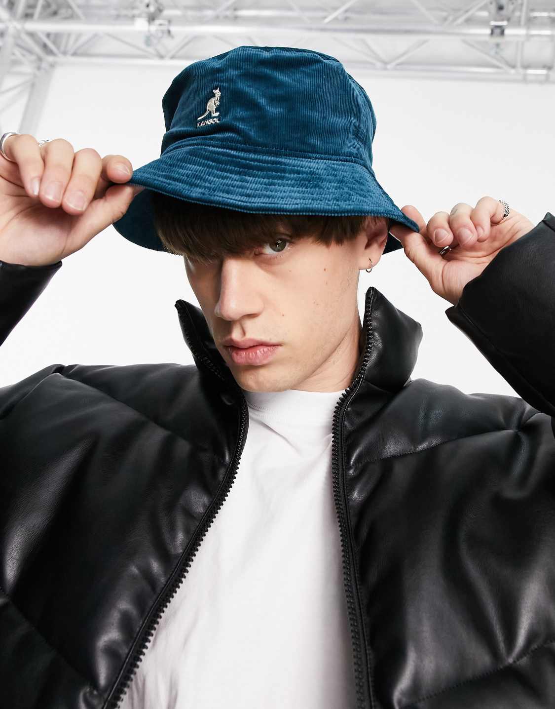 Kangol вельветовая