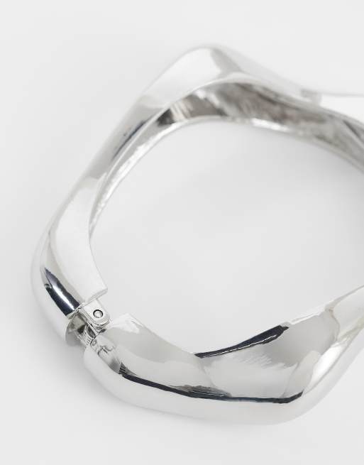 Vera Moda - Sølvfarvet armbånd med smeltet design, 2 af 3