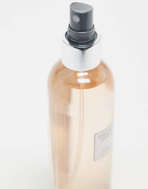 Vera Wang Body Mist Embrace - Marigold & Gardenia 240ml, 2 of 4