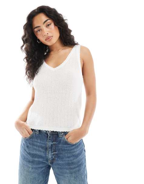 Vero Moda - Ajourgebreid hemdje met geschulpte rand in wit - view 1
