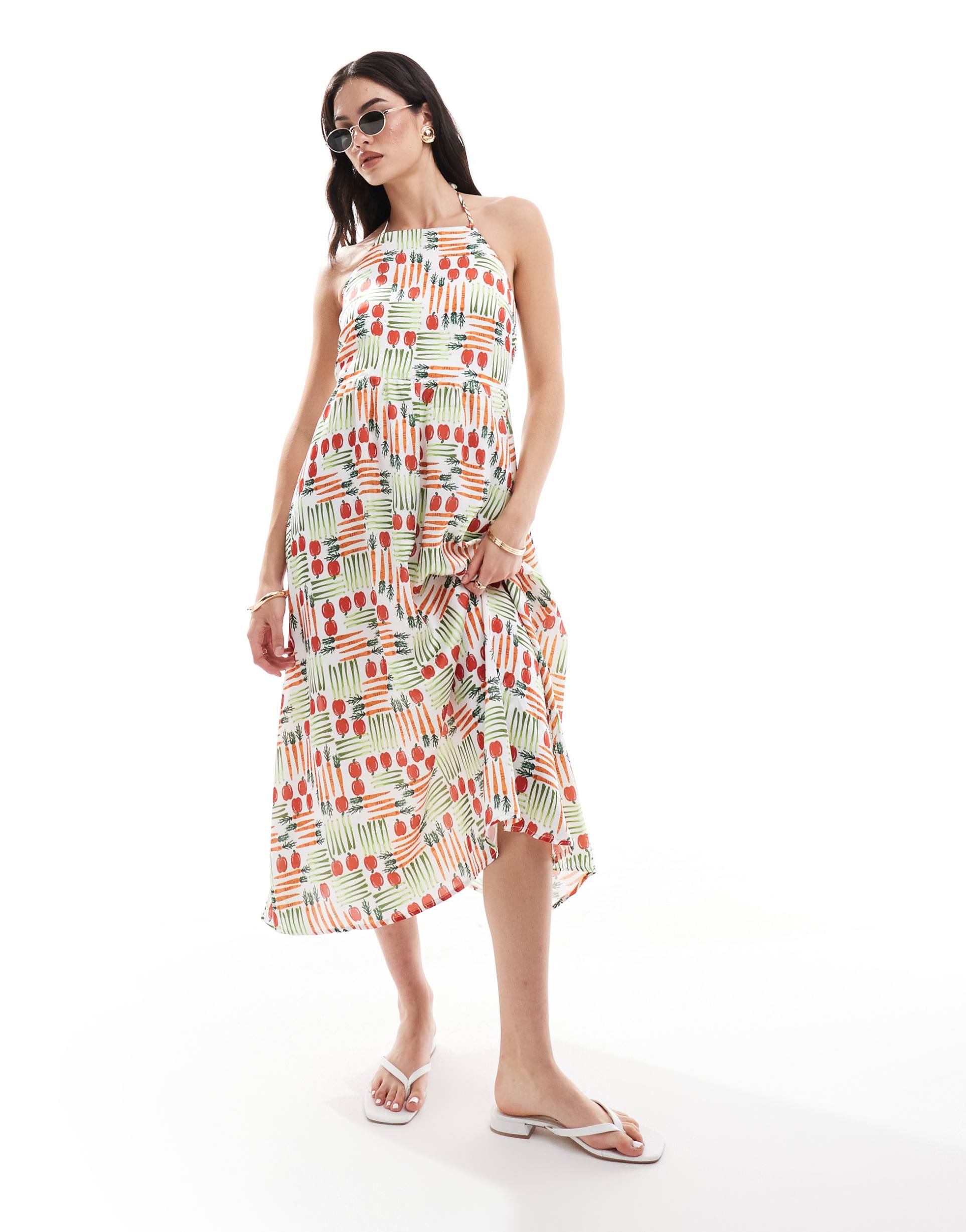 vero moda allotment halter maxi dress in tomatina print