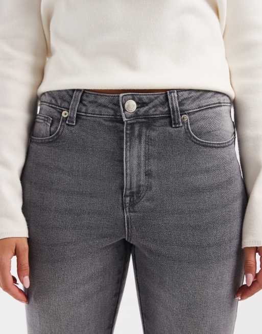 Vero Moda – Amara – Jeansy ze stretchem, prostymi nogawkami do kostek i efektem sprania, 4 z 5
