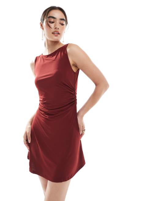 Vero Moda – Anschmiegsames Minikleid in Burgunderrot mit gerafftem Detail und U-Boot-Ausschnitt, 4 von 4