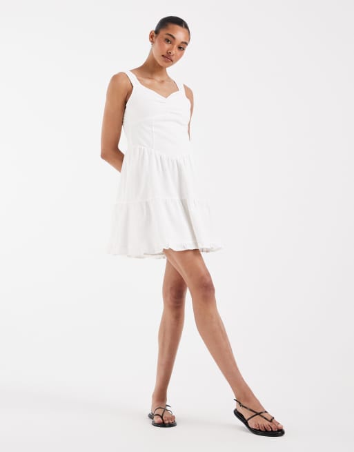 Vero Moda – Ärmelloses Minikleid im Milchmädchen-Stil in Weiß mit Lochstickerei, 2 von 4
