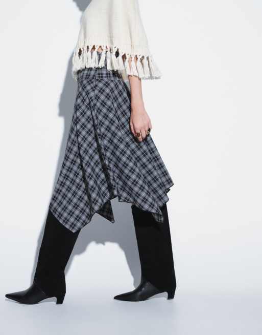 Vero Moda asymetryczna spódnica midi w czarną kratę, 2 z 9