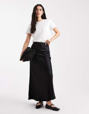 Vero Moda - Asymmetrischer Midirock aus Satin in Schwarz