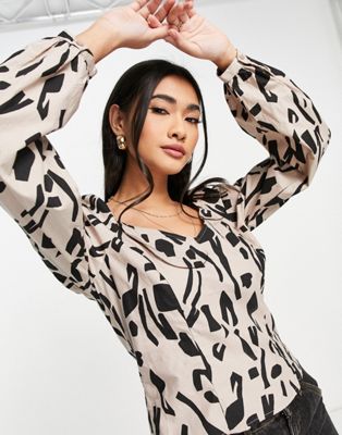 Vero Moda Aware blouse with volume sleeves in black & cream print-Brown