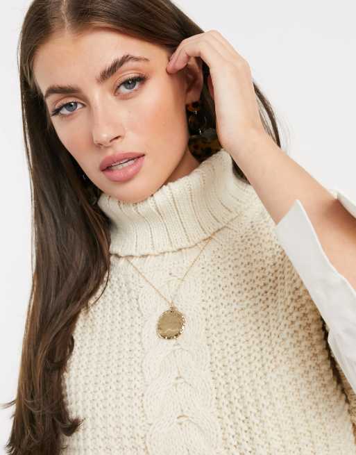 Vero Moda Aware Cremefarbener Strick Pullunder Mit Rollkragen Und Zopfmuster Asos