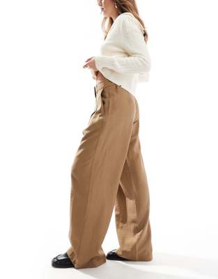 Aware Vero Moda  Drapey Tailored Dad Pants In Brown
