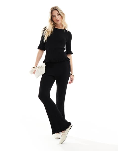 Vero Moda - Aware - Gebreide flare-broek met golvende rand in zwart, deel van co-ord set - view 1