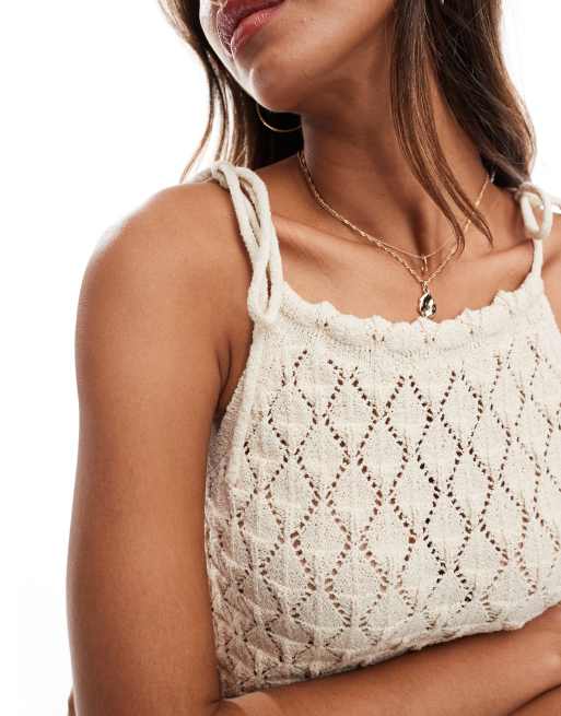 Vero Moda – Aware – Gehäkeltes Neckholder-Oberteil in Cremeweiß | ASOS