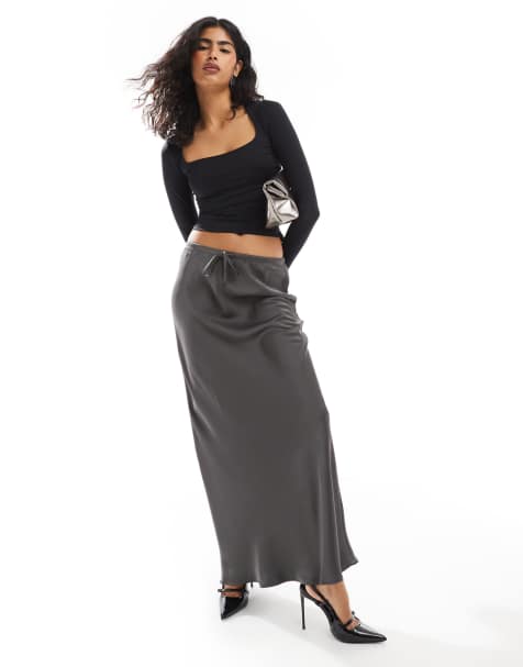 Vero Moda - AWARE – Mörkgrå maxikjol i satin - view 1