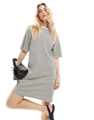 Vero Moda - Aware - Oversize-T-Shirt-Kleid in Creme gestreift-Weiß