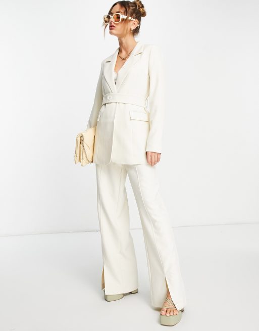 Vero Moda - Aware - Pantaloni sartoriali color crema con spacco sul davanti in coordinato