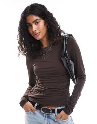VERO MODA AWARE slinky ruched long sleeve top in chocolate brown