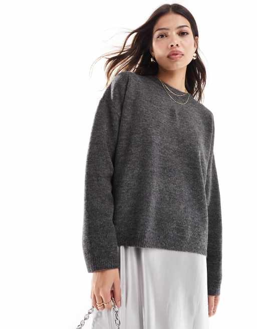 Vero Moda – Aware – Strickpullover in Dunkelgrau meliert mit tiefer Schulterpartie