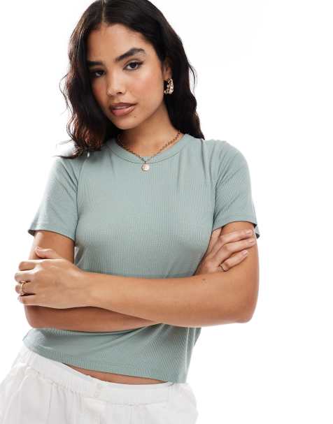 Vero Moda – Aware – Superweiches T-Shirt in geripptem Salbeigrün - view 1
