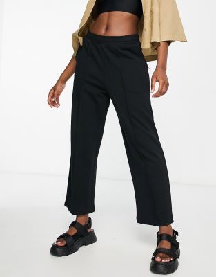 Vero Moda Aware Ruched Front Tapered Pants In Black