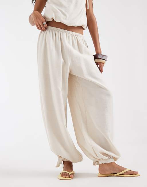 Vero Moda – Ballonhose in Cremeweiß mit Knöcheldetail, Kombiteil, 2 von 5