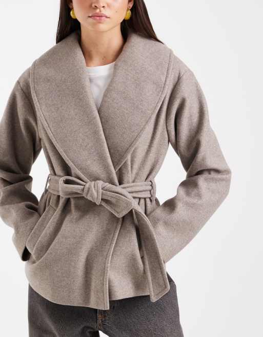 Vero Moda belted short formal jacket in grey-brown, 3 of 4
