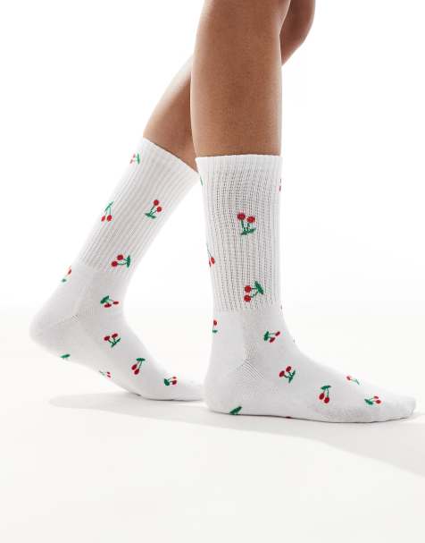 Vero Moda – Białe skarpetki w wisienki - view 1