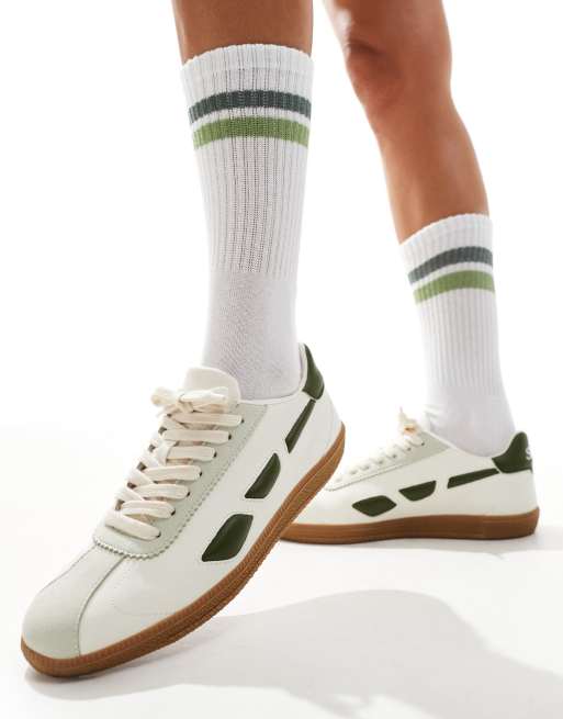 Vero Moda – Biało-zielone prążkowane skarpetki sportowe, 4 z 4