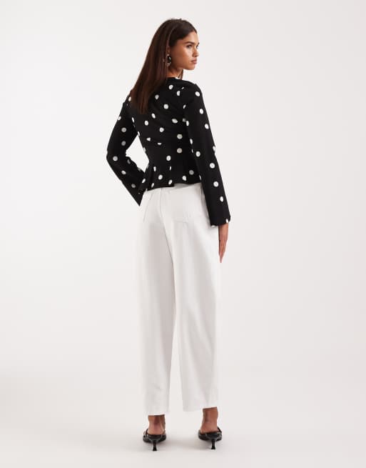 Vero Moda – Billie – Jeans in leuchtendem Weiß mit hohem Bund und abgerundetem Bein, 2 von 5