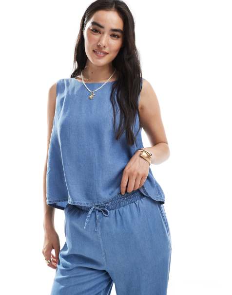 Vero Moda – Blå, ärmlös topp i chambray-tyg med knytband framtill, del av set - view 1