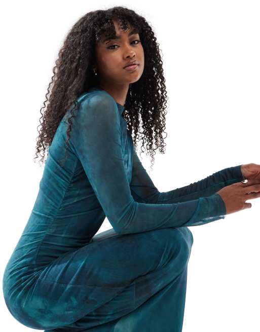 Vero Moda – Blågrön och grön, marmorerad maxiklänning med drapering och långa ärmar i mesh, 3 av 4