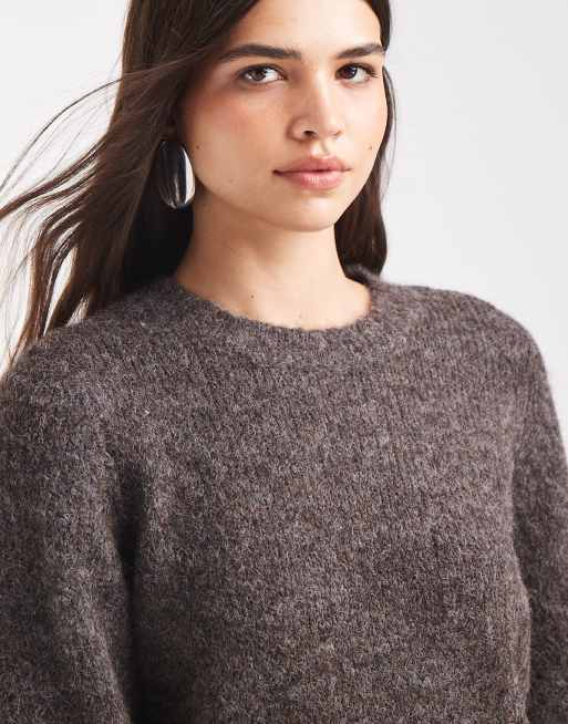 Vero Moda blød fluffy striktrøje med rund hals i chokoladebrun, 3 af 4