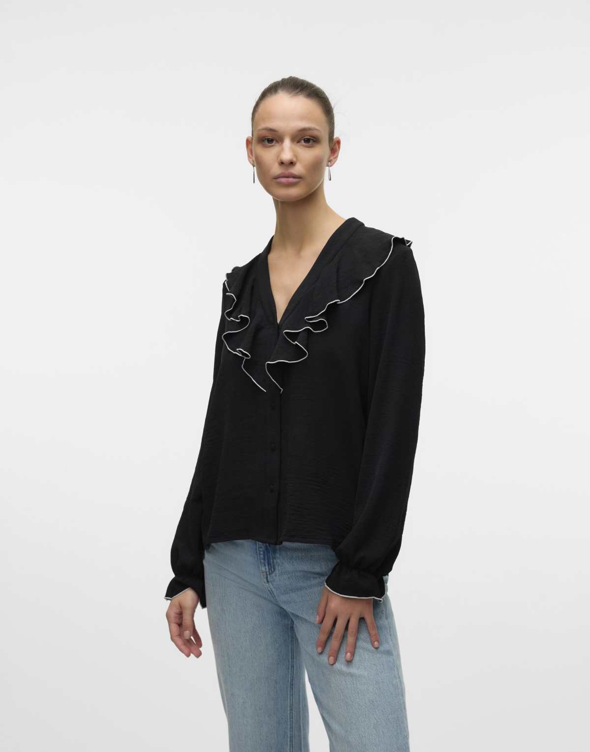 Vero Moda Blouse in black