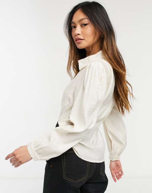 Vero Moda - Blusa effetto seta color crema con vita raccolta, 2 di 4