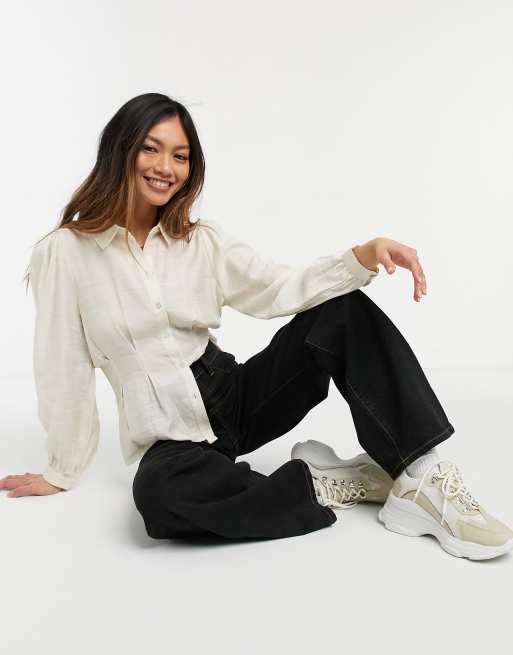 Vero Moda - Blusa effetto seta color crema con vita raccolta, 4 di 4