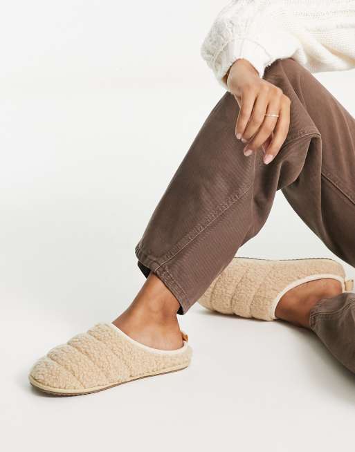 Vero Moda borg fleece slippers in cream