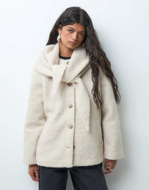 Vero Moda Bouclé-Jacke mit Schal-Detail in Creme, 2 von 5