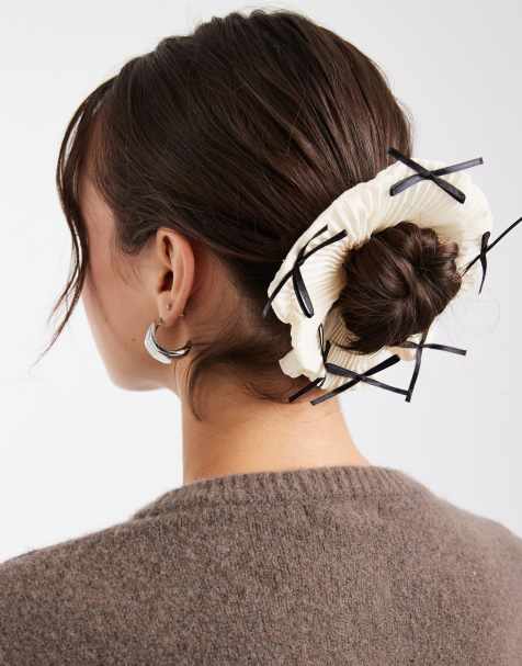 Vero Moda bow applique scrunchie in cream - view 1