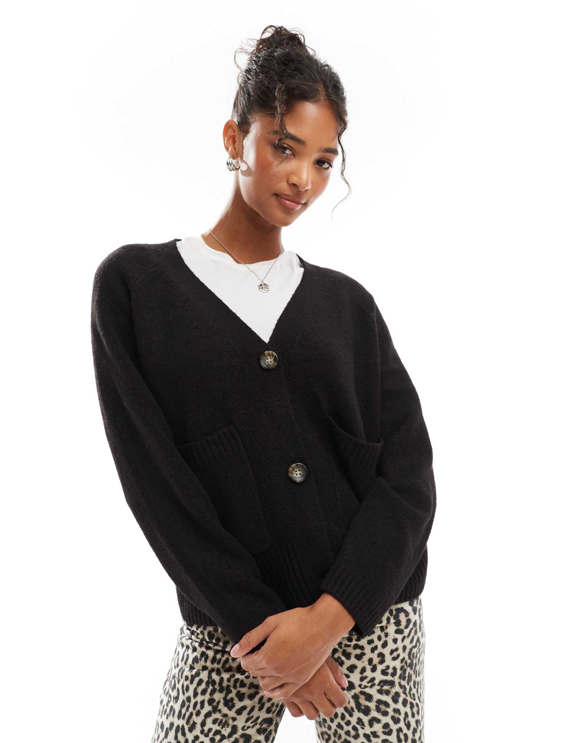 vero moda boxy knit cardigan with pockets in black