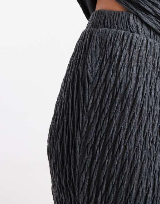 Vero Moda - Broek met wijde pijpen van getextureerde jersey in asfaltgrijs, deel van co-ord set, 4 van 5