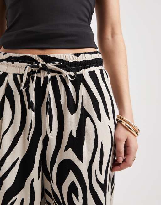 Vero Moda - Broek van linnenmix met gestrikte taille in zebraprint, 3 van 5