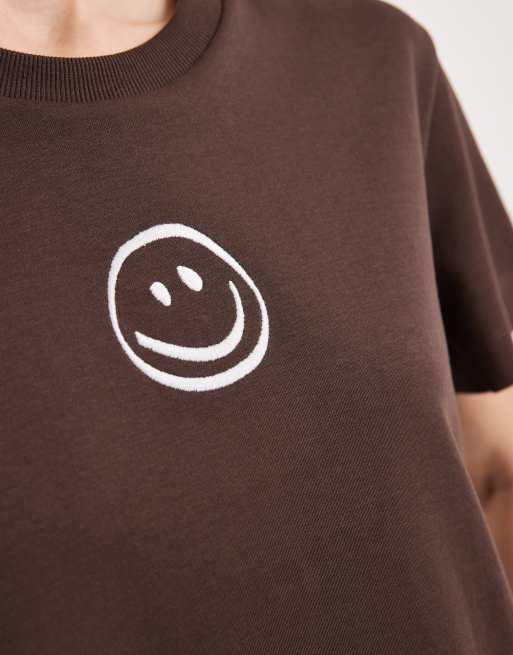 Vero Moda - Brun T-shirt med firkantet pasform og smiley-print, 3 af 4
